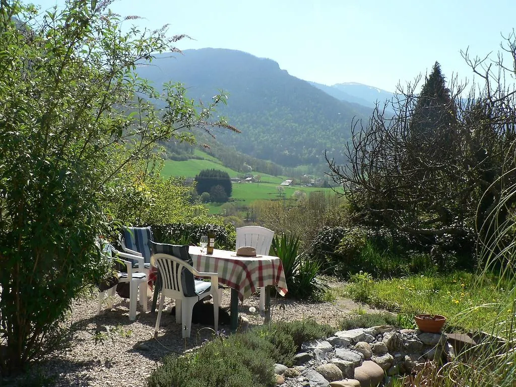 Bed & Breakfast Le Toit Rouge B&B Heches