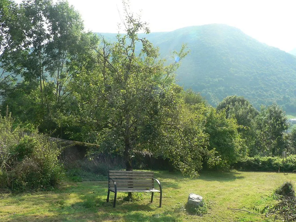 Bed & Breakfast Le Toit Rouge B&B Heches